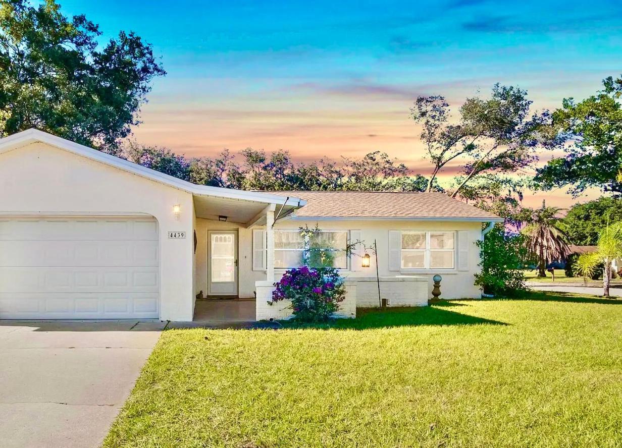 Villa "Impressa" - Billiard,Ping-Pong Table, Lanai, Fire Pit, Bbq Grill, View, Patio, Back Yard New Port Richey Eksteriør bilde