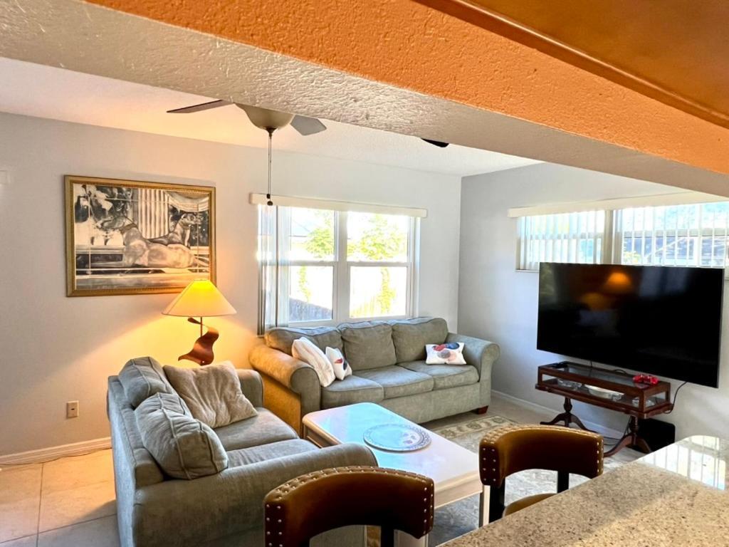 Villa "Impressa" - Billiard,Ping-Pong Table, Lanai, Fire Pit, Bbq Grill, View, Patio, Back Yard New Port Richey Eksteriør bilde